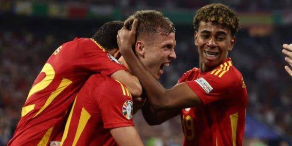 开云体育官网-【早报】西班牙2比1英格兰，7场全胜再临欧洲之巅！