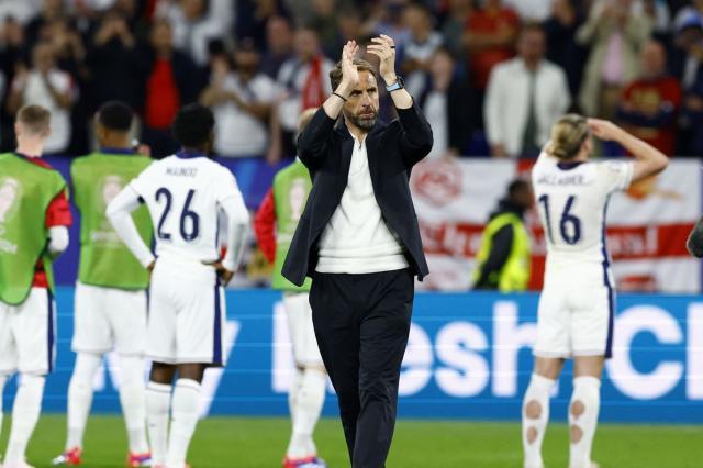 1718575428127061108.jpg gareth-southgate-england-serbia.jpg